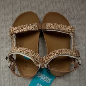 🤎 Reef - LITTLE REM HI - KIDS 🤍